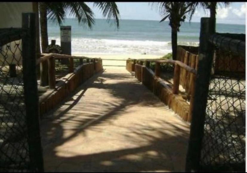 Appartement Temporada Pé Na Areia Guarajuba Extérieur photo